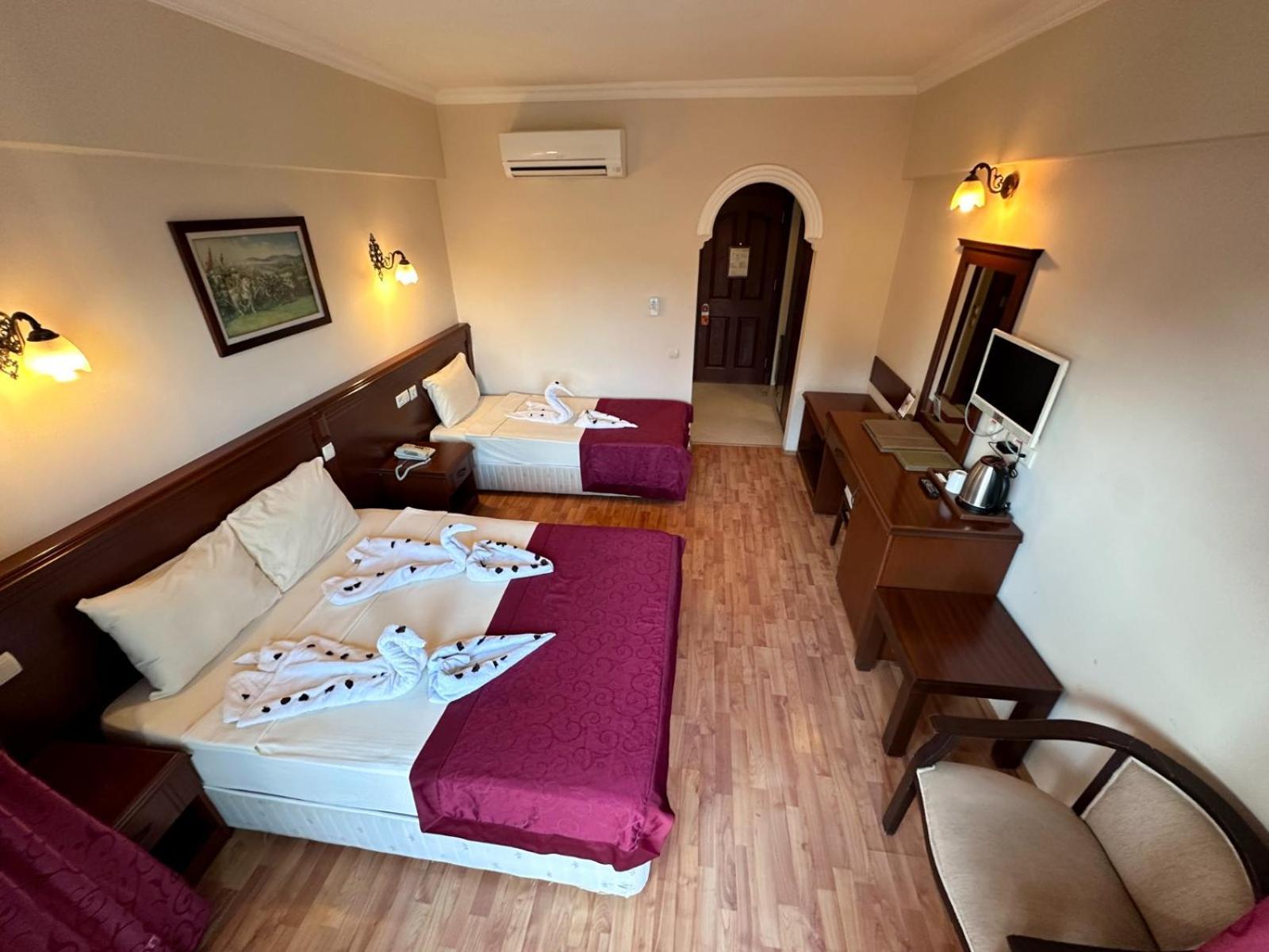Otel Astoria Park &