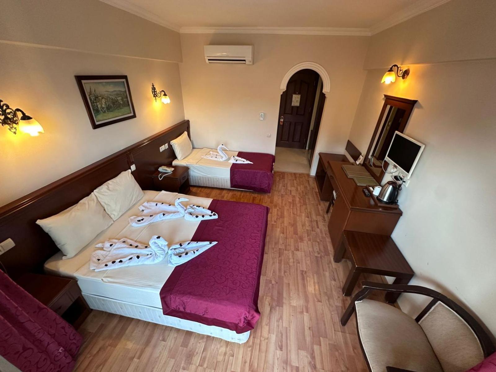Otel Astoria Park &