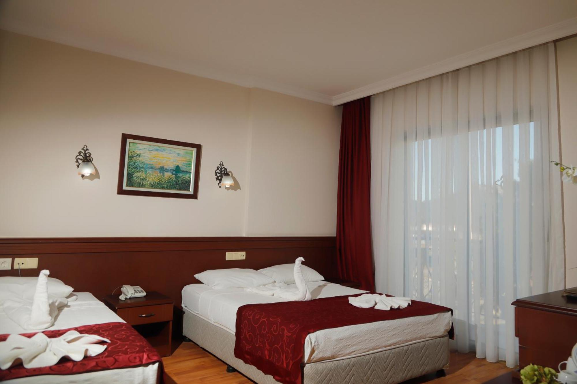 Otel Astoria Park &