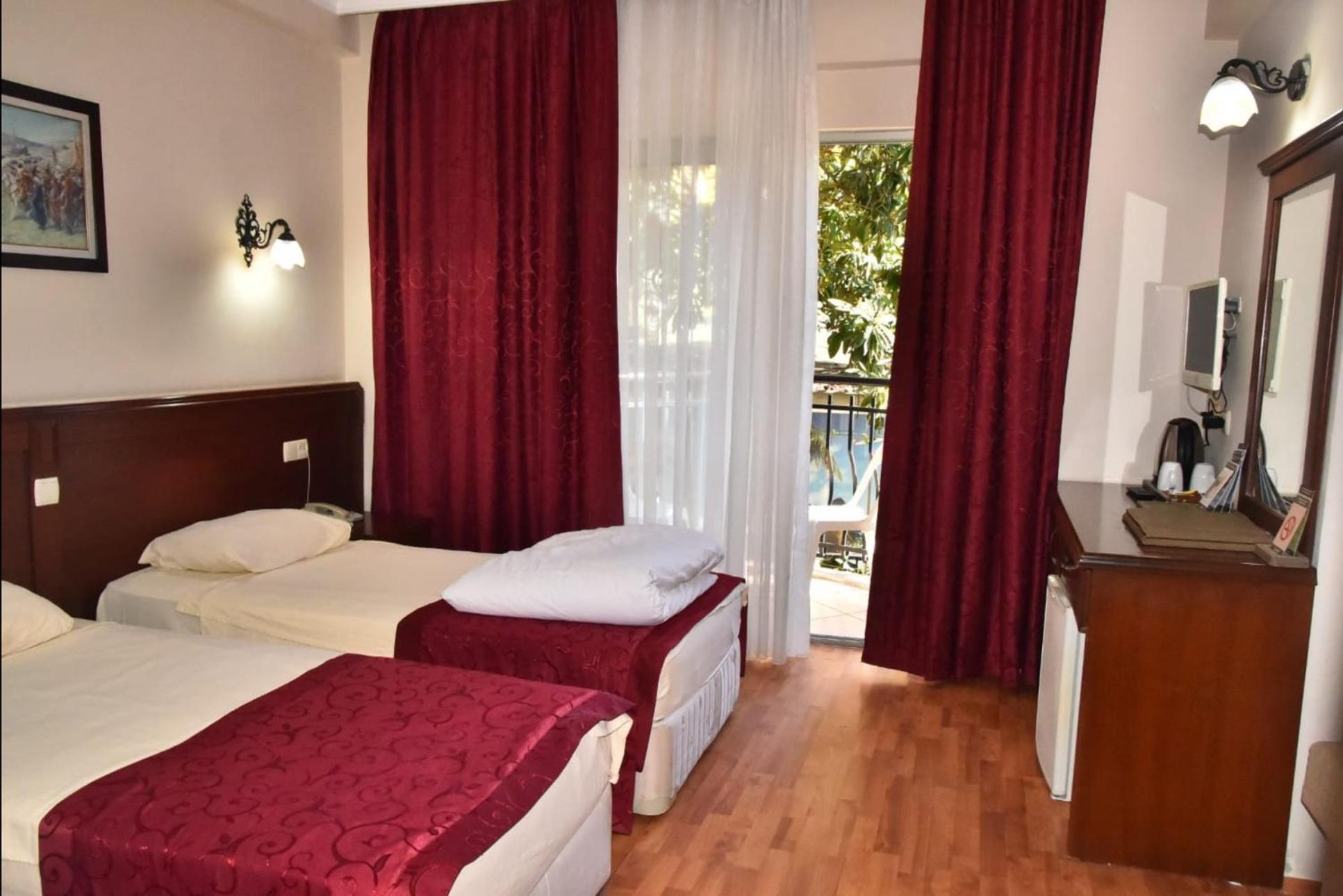 Hotel Astoria Park & Selection 4*
