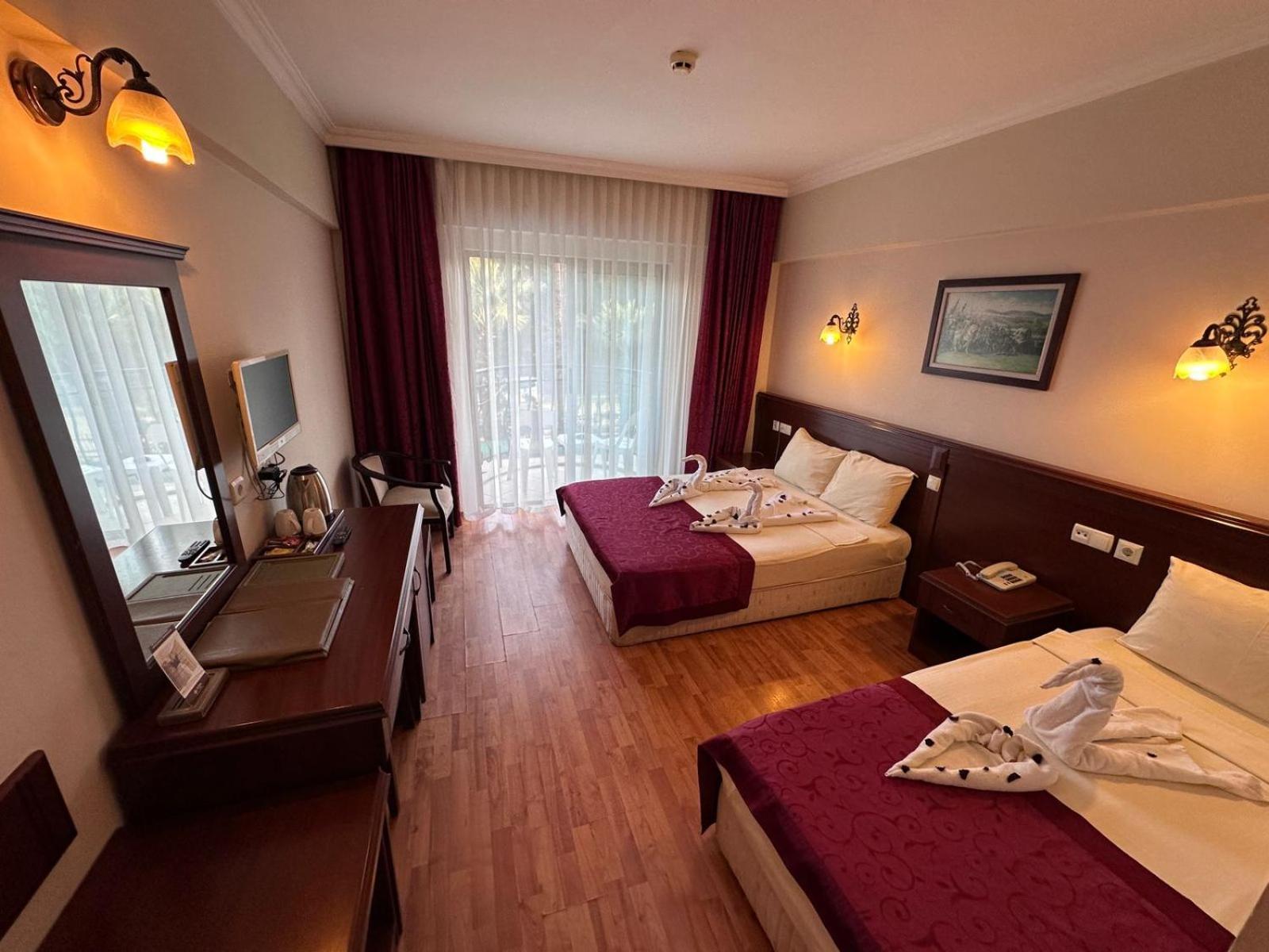 Hotel Astoria Park & Selection 4*
