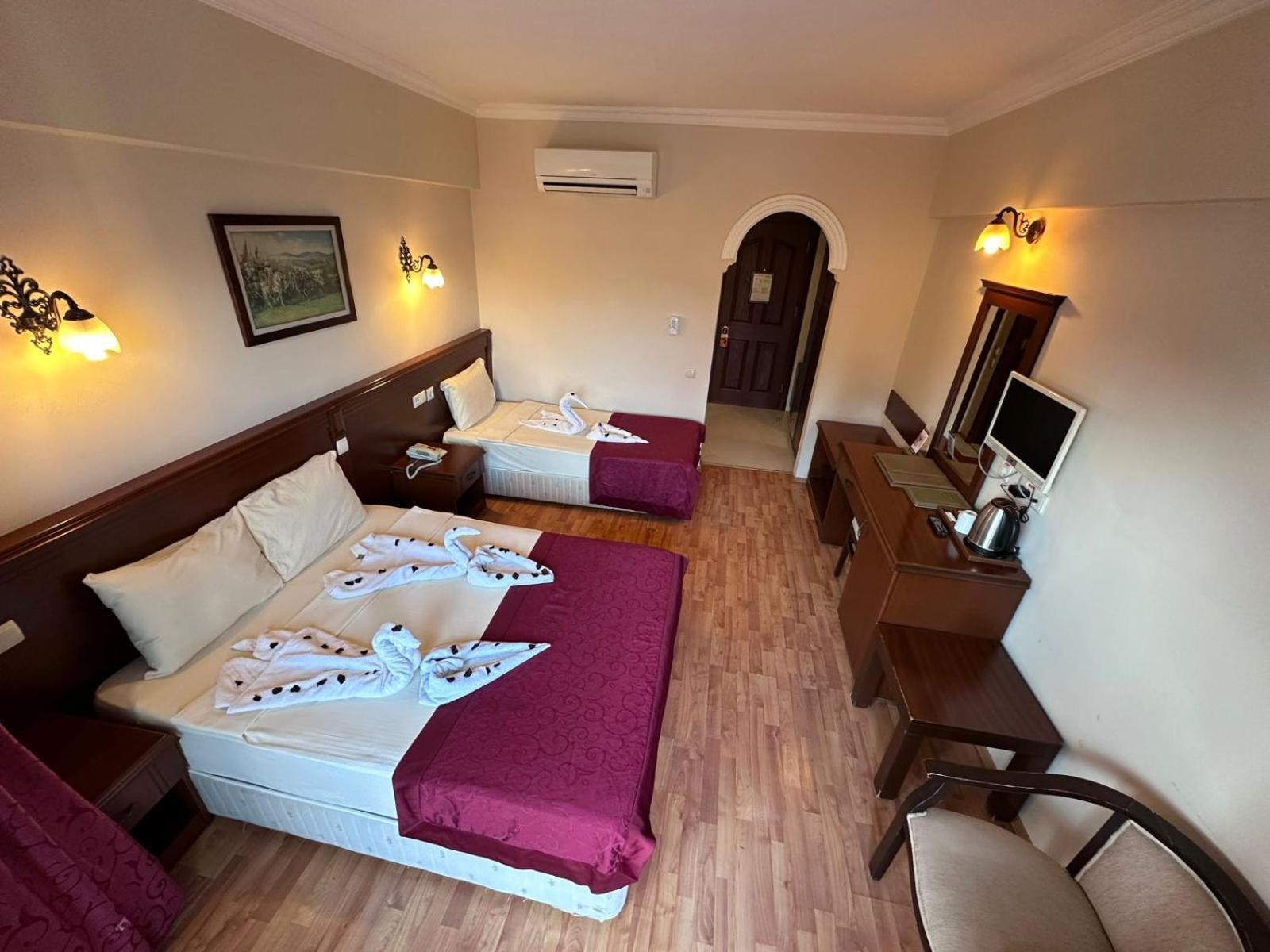 Hotel Astoria Park & Selection